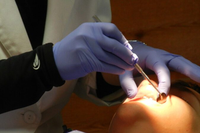 Ile trwa leczenie aparatem ortodontycznym?
