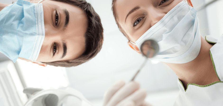 Stosowanie implantów ortodontycznych. Wszystko, co musisz wiedzieć o mikroimplantach!
